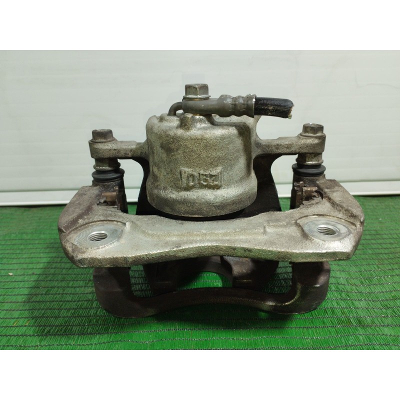 Recambio de pinza freno delantera derecha para toyota rav 4 iii (_a3_) 2.2 d (ala35_) referencia OEM IAM   