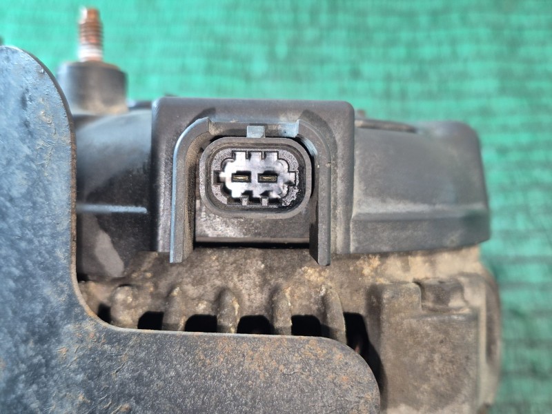 Recambio de alternador para cadillac cts 3.0 referencia OEM IAM   