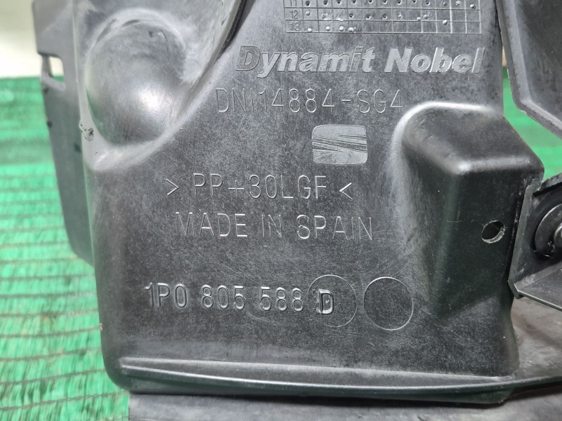 Recambio de panel frontal para seat leon (1p1) 1.9 tdi referencia OEM IAM 1P0805588D 1P0805588D 1P0805588D