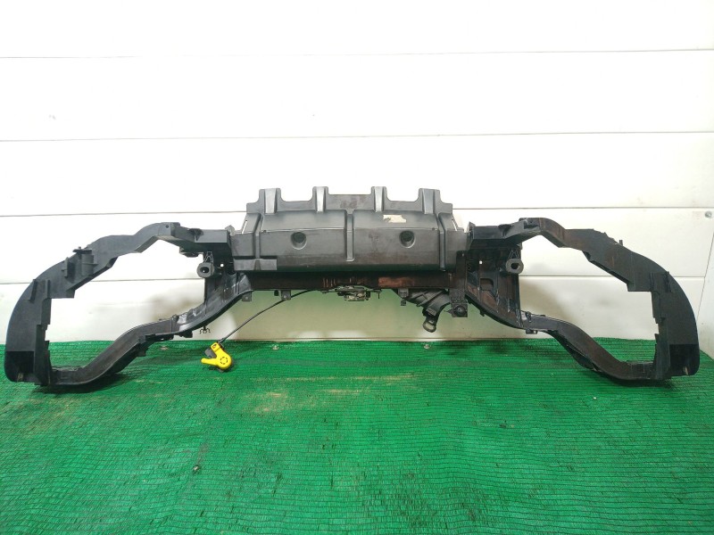 Recambio de panel frontal para ford focus iii 1.6 ti referencia OEM IAM   