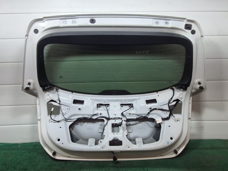 Recambio de porton trasero para hyundai ix20 (jc) 1.4 referencia OEM IAM   