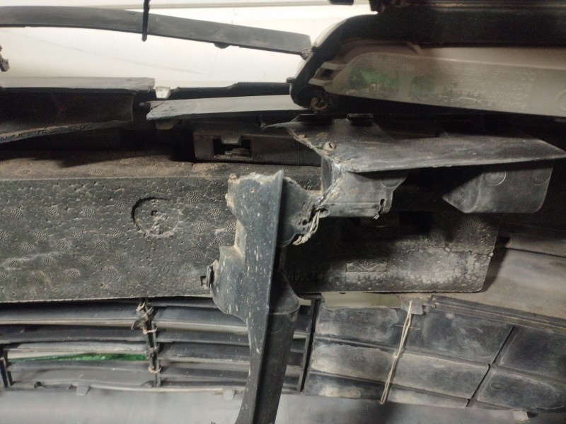 Recambio de paragolpes delantero para peugeot 807 (eb_) 2.0 hdi referencia OEM IAM   