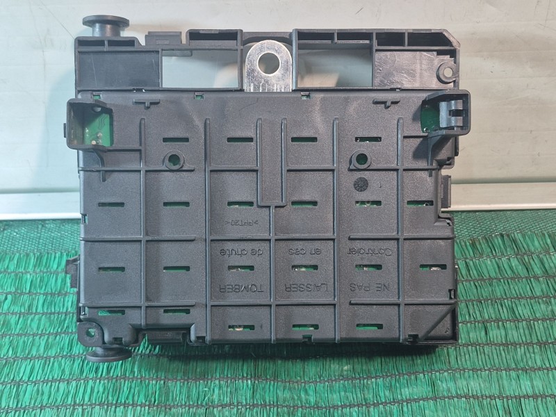 Recambio de caja reles / fusibles para peugeot 807 (eb_) 2.0 hdi referencia OEM IAM   