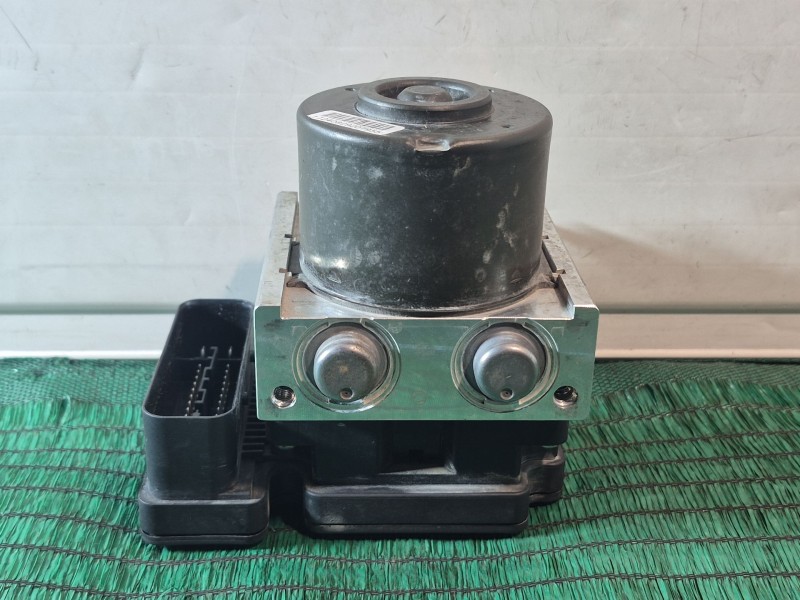 Recambio de abs para seat altea (5p1) 2.0 tdi 16v referencia OEM IAM 1K0907379P 00009496E5 1K0614117J