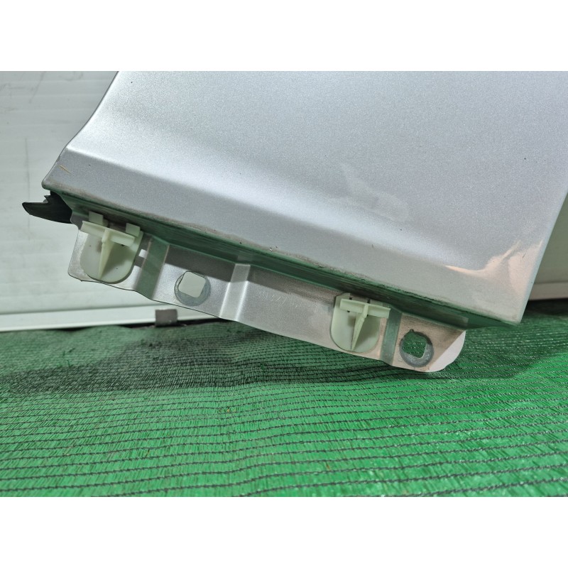 Recambio de aleta delantera derecha para mercedes-benz clase c (w203) c 220 cdi (203.006) referencia OEM IAM   