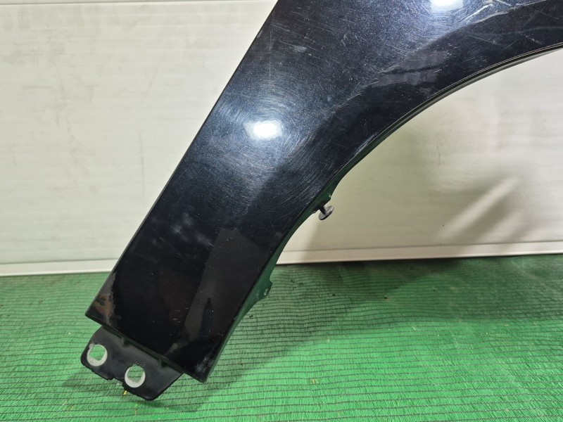 Recambio de aleta delantera derecha para ford focus iii 1.6 ti referencia OEM IAM   