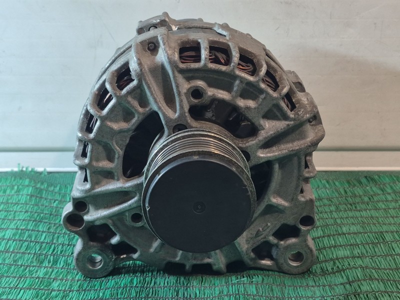 Recambio de alternador para volkswagen passat lim. (362) exclusive bluemotion referencia OEM IAM 03L903024F 03L903024F 03L903024