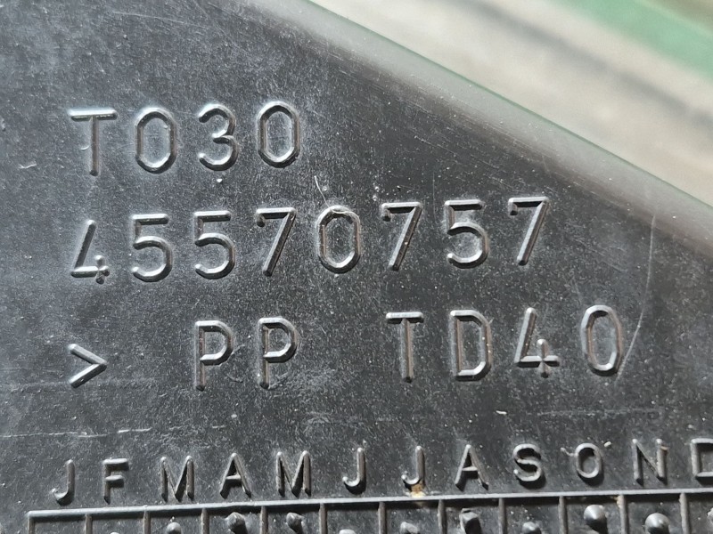 Recambio de faro derecho para peugeot bipper (aa_) 1.3 hdi 75 referencia OEM IAM 45570757 45570748 45570757