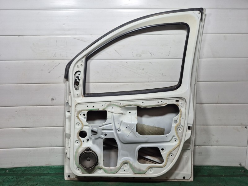 Recambio de puerta delantera derecha para peugeot bipper (aa_) 1.3 hdi 75 referencia OEM IAM   