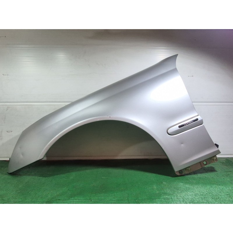 Recambio de aleta delantera izquierda para mercedes-benz clase c (w203) c 220 cdi (203.006) referencia OEM IAM   