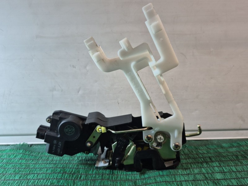 Recambio de cerradura puerta trasera derecha para hyundai santa fé i (sm) 2.0 crdi 4x4 referencia OEM IAM   