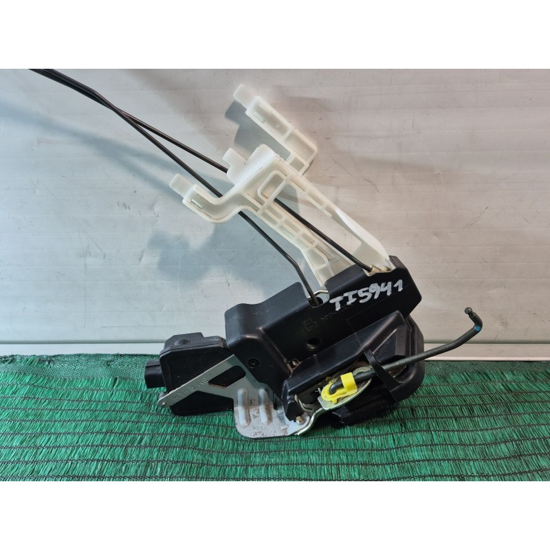 Recambio de cerradura puerta trasera izquierda para hyundai santa fé i (sm) 2.0 crdi 4x4 referencia OEM IAM   