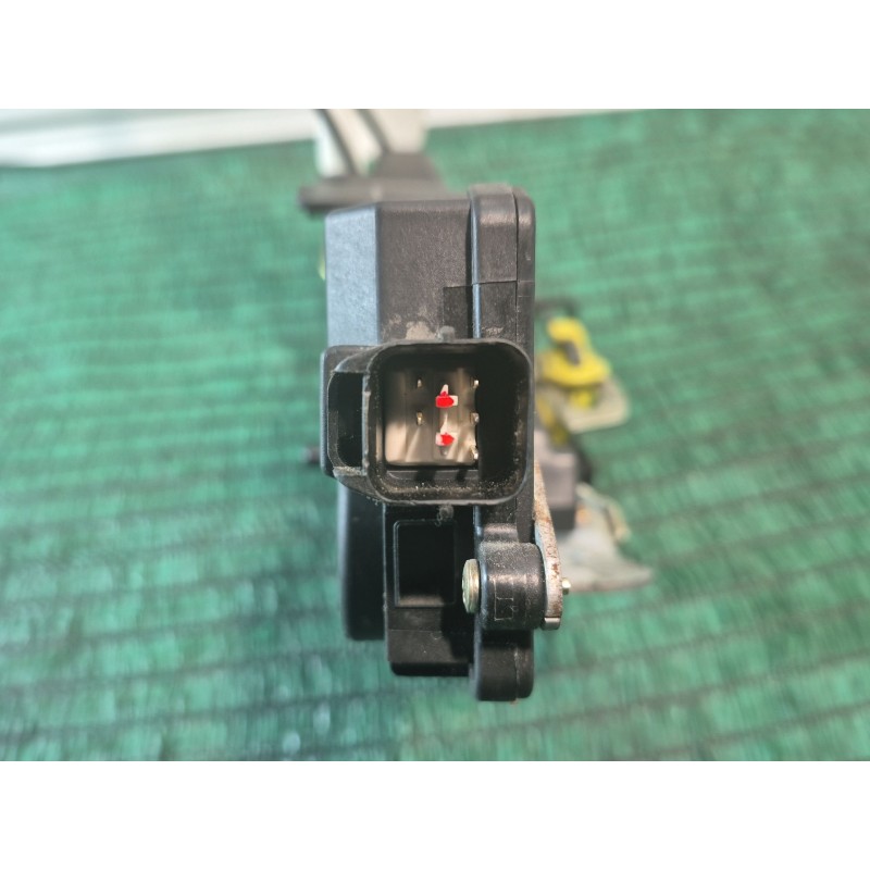 Recambio de cerradura puerta trasera izquierda para hyundai santa fé i (sm) 2.0 crdi 4x4 referencia OEM IAM   