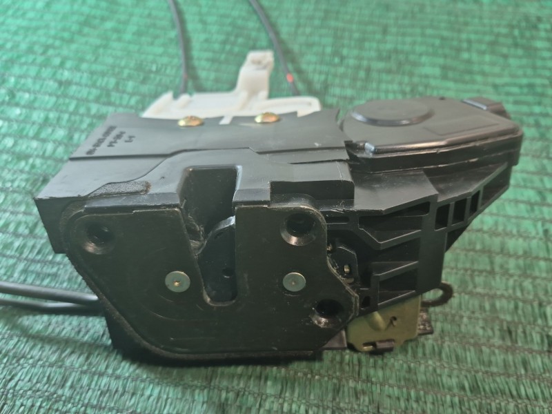 Recambio de cerradura puerta delantera izquierda para hyundai santa fé i (sm) 2.0 crdi 4x4 referencia OEM IAM   