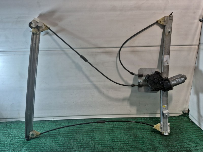 Recambio de elevalunas delantero derecho para renault laguna ii (bg0/1_) 1.6 16v (bg1g, bg1h) referencia OEM IAM   