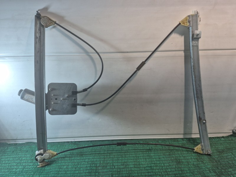 Recambio de elevalunas delantero derecho para renault laguna ii (bg0/1_) 1.6 16v (bg1g, bg1h) referencia OEM IAM   