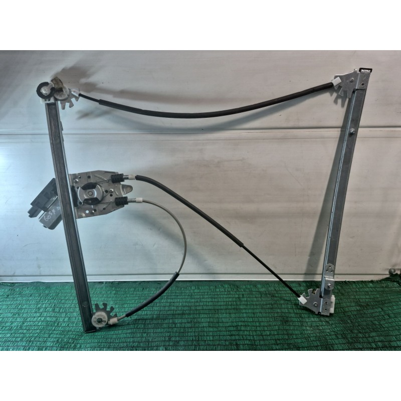 Recambio de elevalunas delantero izquierdo para renault laguna ii (bg0/1_) 1.6 16v (bg1g, bg1h) referencia OEM IAM   