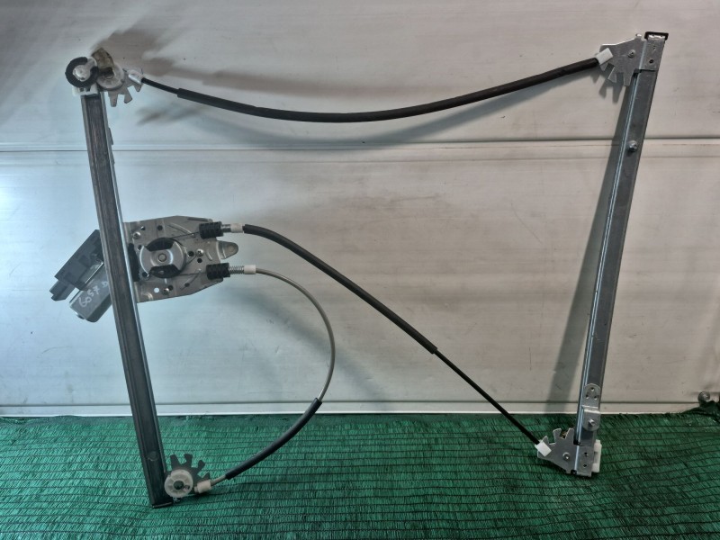 Recambio de elevalunas delantero izquierdo para renault laguna ii (bg0/1_) 1.6 16v (bg1g, bg1h) referencia OEM IAM   