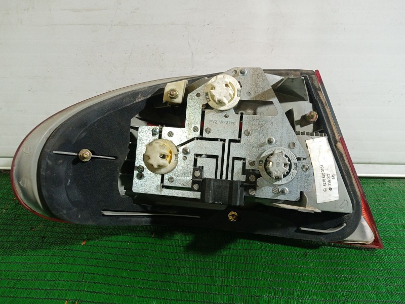 Recambio de piloto trasero derecho para mercedes-benz clase e (w210) e 320 cdi (210.026) referencia OEM IAM   