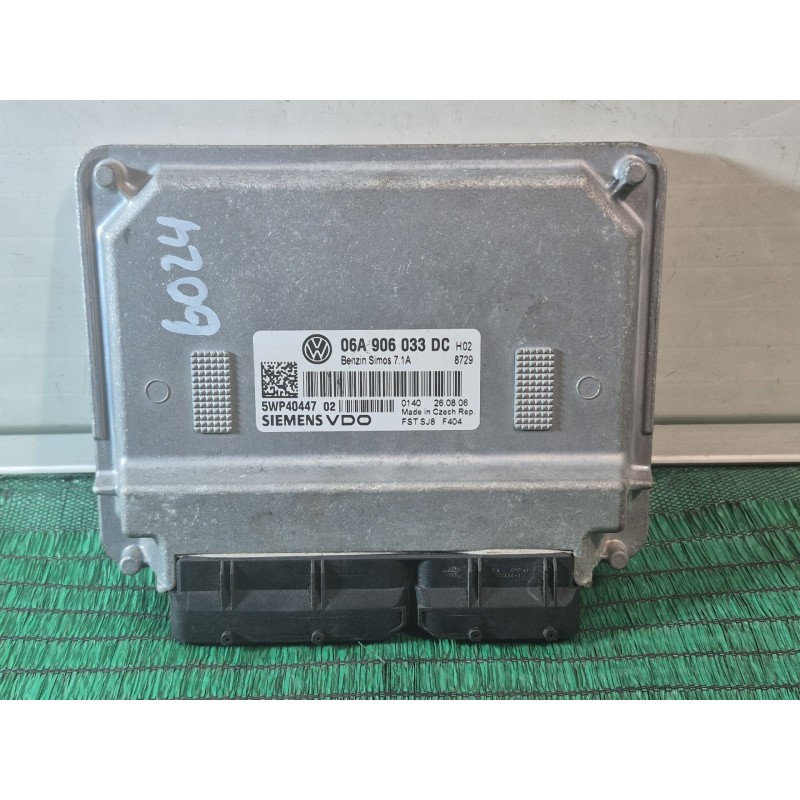 Recambio de centralita motor uce para volkswagen golf plus v (5m1, 521) 1.6 referencia OEM IAM   