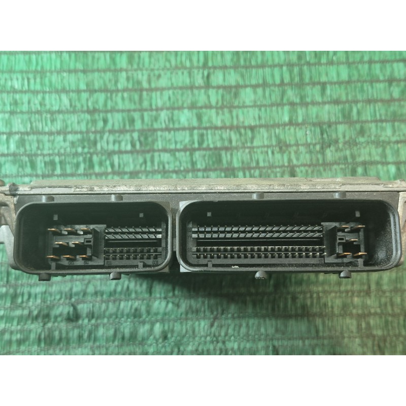 Recambio de centralita motor uce para volkswagen golf plus v (5m1, 521) 1.6 referencia OEM IAM   