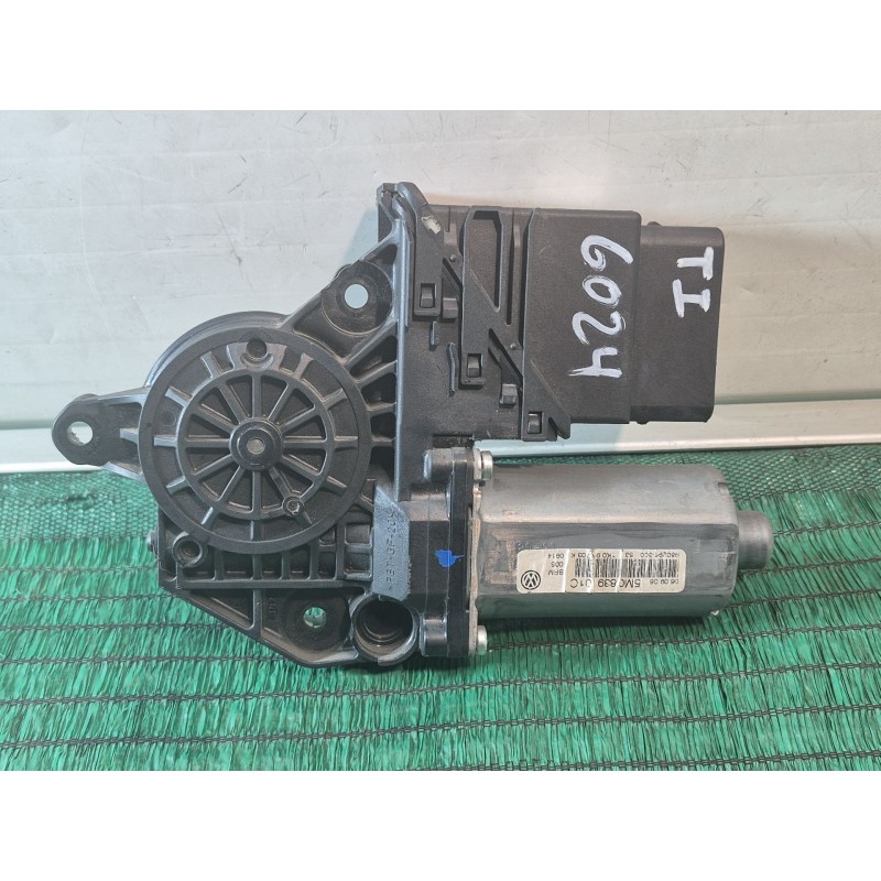 Recambio de motor elevalunas trasero izquierdo para volkswagen golf plus v (5m1, 521) 1.6 referencia OEM IAM 1K0959703K 5M083940
