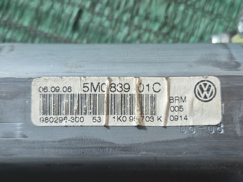 Recambio de motor elevalunas trasero izquierdo para volkswagen golf plus v (5m1, 521) 1.6 referencia OEM IAM 1K0959703K 5M083940