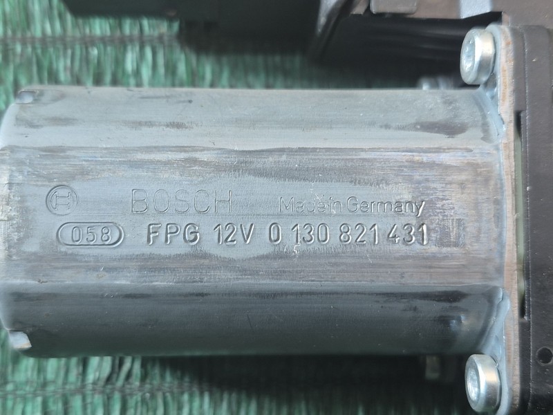 Recambio de motor elevalunas trasero izquierdo para volkswagen golf plus v (5m1, 521) 1.6 referencia OEM IAM 1K0959703K 5M083940