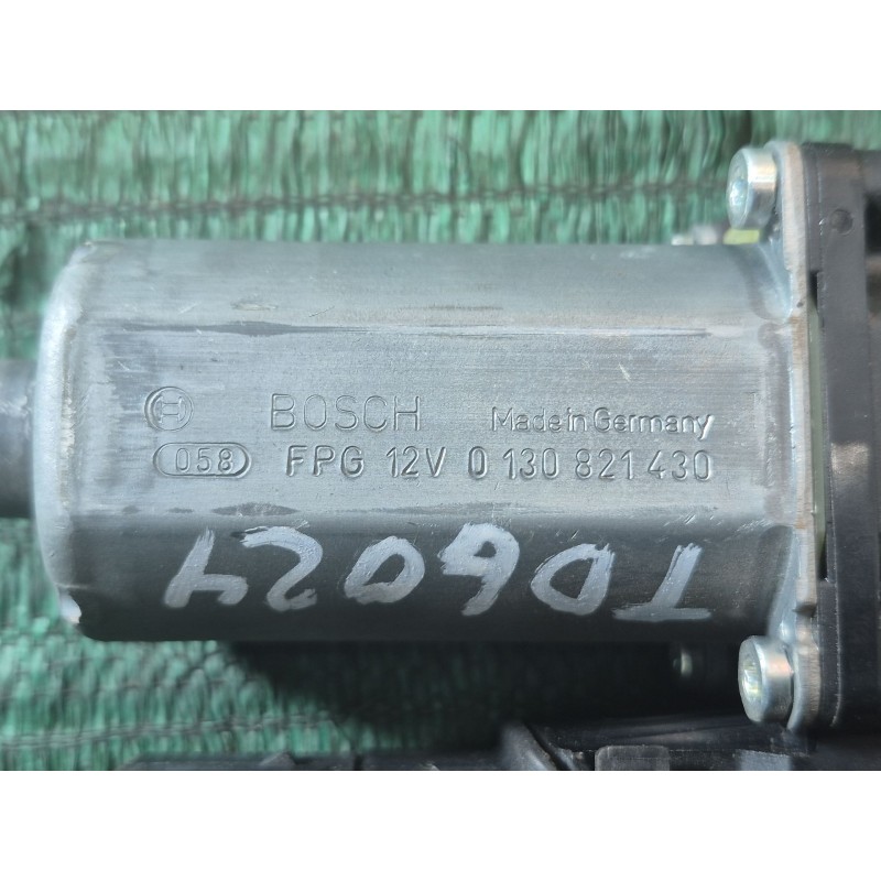 Recambio de motor elevalunas trasero derecho para volkswagen golf plus v (5m1, 521) 1.6 referencia OEM IAM   