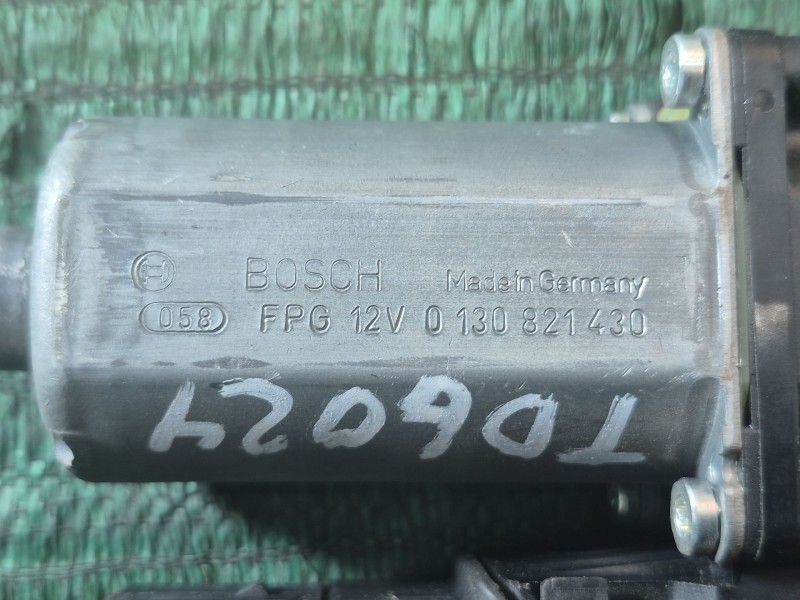 Recambio de motor elevalunas trasero derecho para volkswagen golf plus v (5m1, 521) 1.6 referencia OEM IAM   