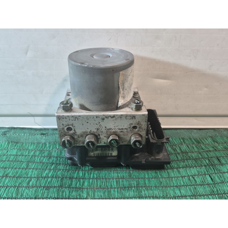 Recambio de abs para renault megane ii (bm0/1_, cm0/1_) 1.6 16v (bm0c, cm0c) referencia OEM IAM 8200038695 0265800300 8200038695