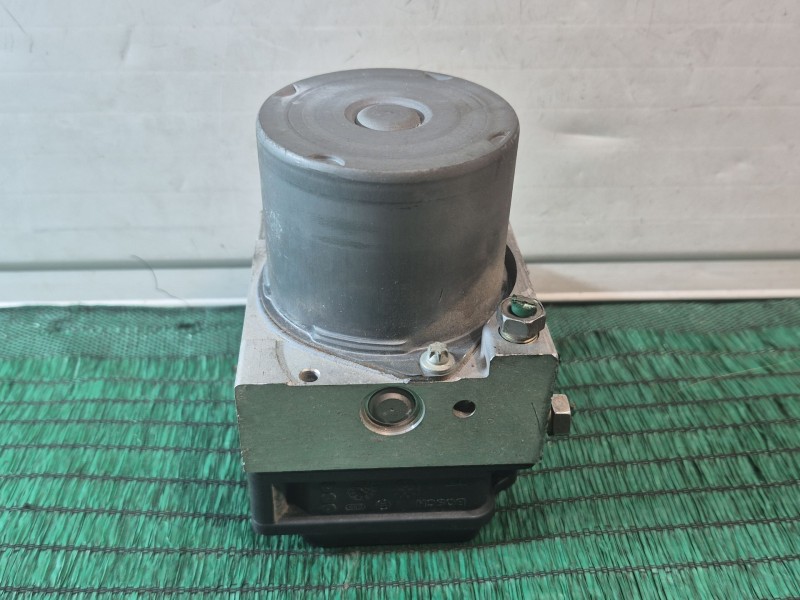 Recambio de abs para renault megane ii (bm0/1_, cm0/1_) 1.6 16v (bm0c, cm0c) referencia OEM IAM 8200038695 0265800300 8200038695