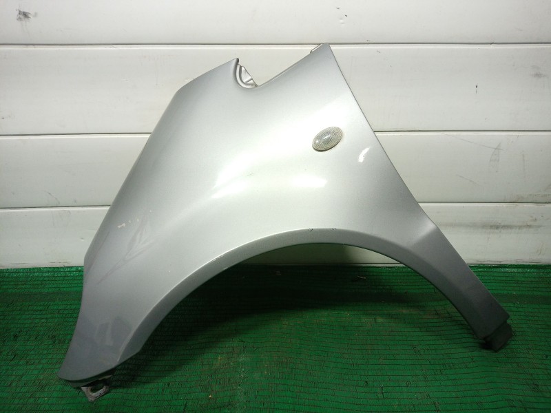 Recambio de aleta delantera izquierda para mercedes-benz clase a (w168) a 170 cdi (168.008) referencia OEM IAM   