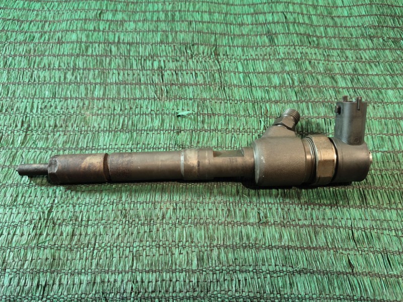 Recambio de inyector para opel astra gtc enjoy referencia OEM IAM   