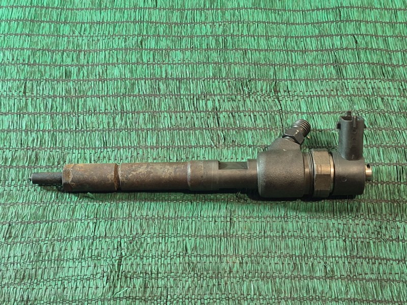 Recambio de inyector para opel astra gtc enjoy referencia OEM IAM   