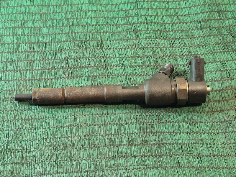 Recambio de inyector para opel astra gtc enjoy referencia OEM IAM   