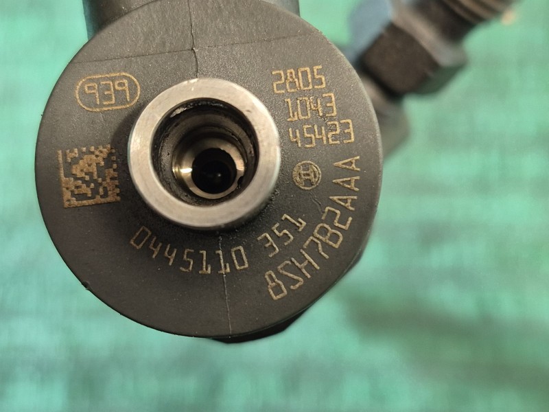 Recambio de inyector para opel astra gtc enjoy referencia OEM IAM   