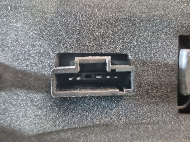 Recambio de piloto trasero derecho para dacia sandero ii (b8_) 1.2 referencia OEM IAM 8200734824 62421002 8200734824