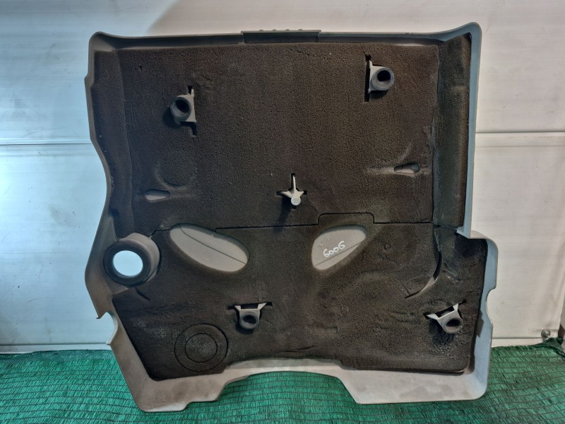 Recambio de tapa motor para cadillac cts 3.0 referencia OEM IAM   