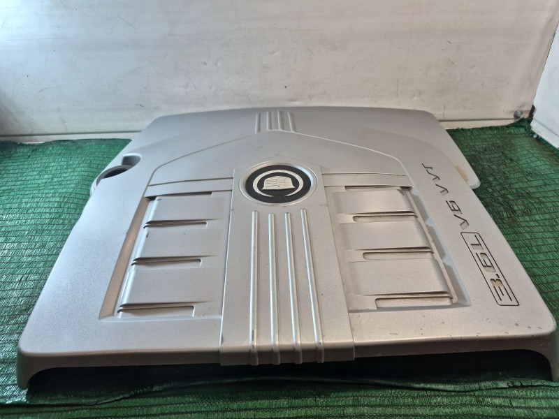 Recambio de tapa motor para cadillac cts 3.0 referencia OEM IAM   