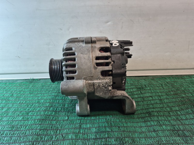 Recambio de alternador para bmw serie 3 berlina (e46) 318i referencia OEM IAM   