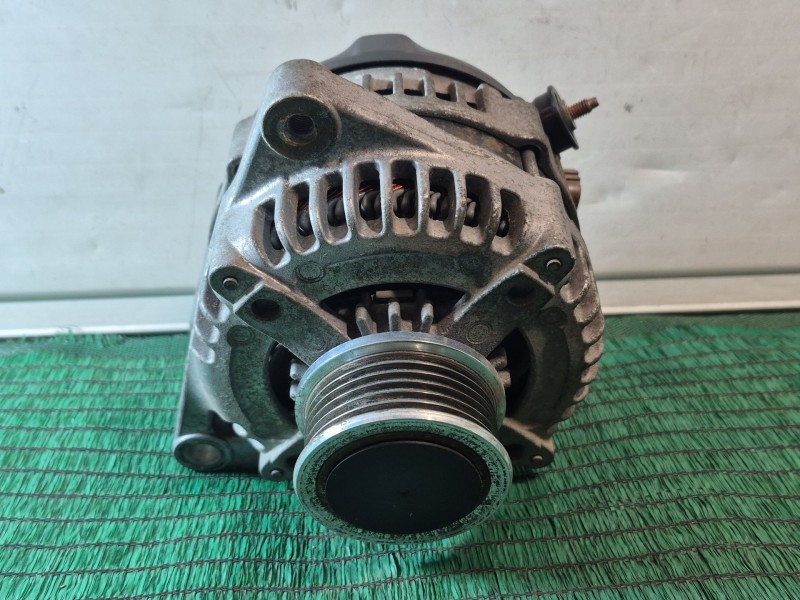Recambio de alternador para toyota auris luna+ referencia OEM IAM   