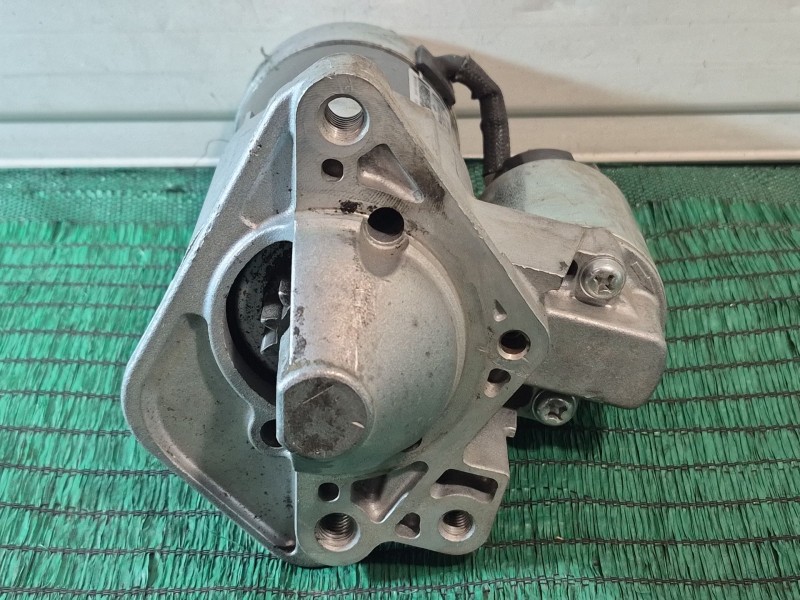 Recambio de motor arranque para renault clio iii referencia OEM IAM M000T87881 M000T87881 8200584675B
