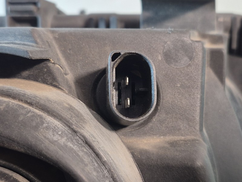 Recambio de faro izquierdo para bmw 3 (e46) 320 d referencia OEM IAM   