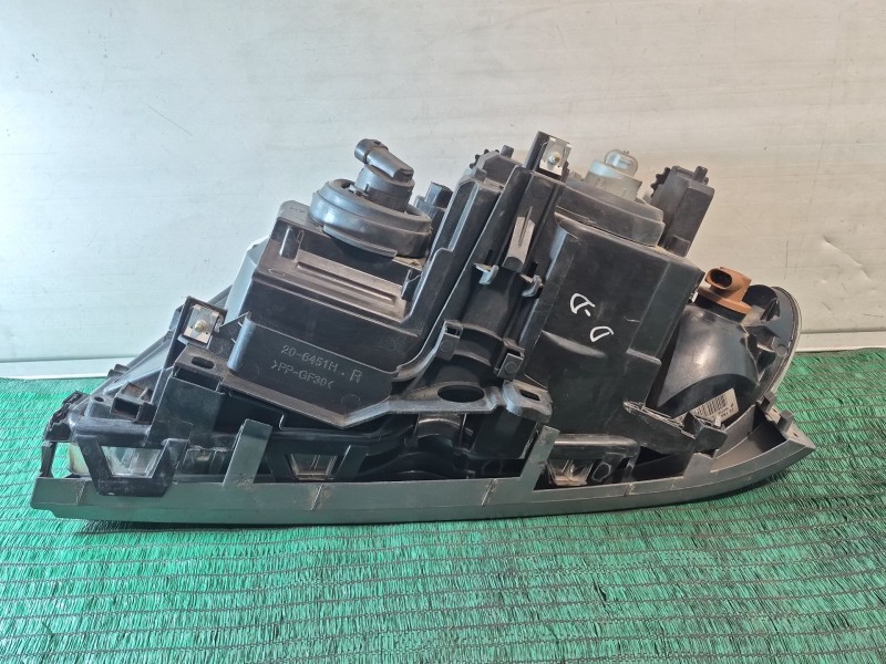 Recambio de faro derecho para bmw 3 (e46) 320 d referencia OEM IAM   