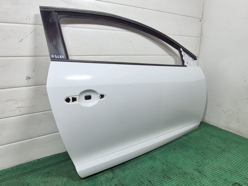 Recambio de puerta delantera derecha para renault megane iii coupé (dz0/1_) 1.5 dci referencia OEM IAM   