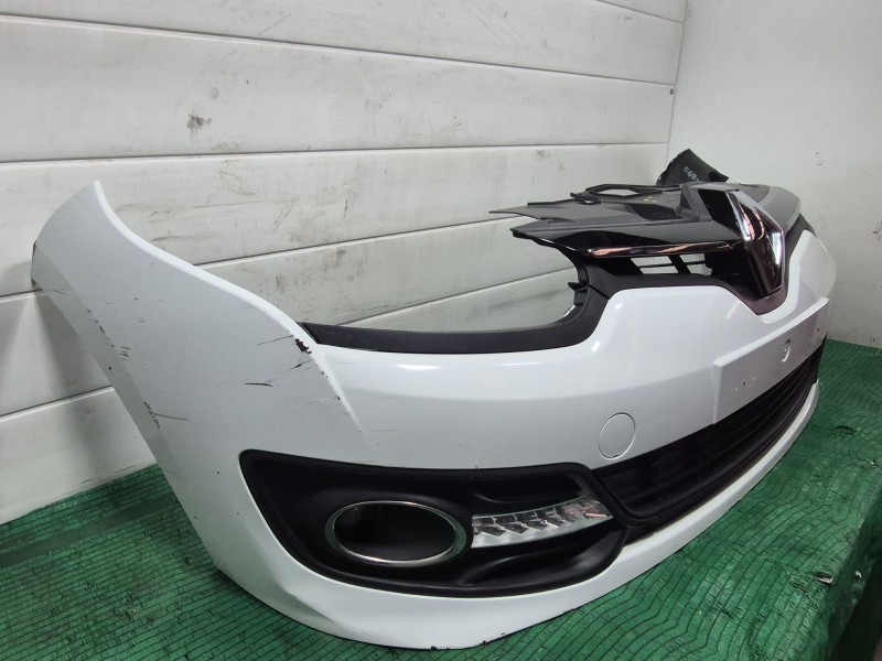 Recambio de paragolpes delantero para renault megane iii coupé (dz0/1_) 1.5 dci referencia OEM IAM   