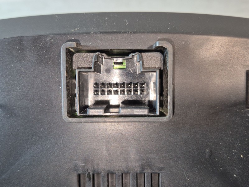 Recambio de cuadro instrumentos para chevrolet captiva (c100, c140) 2.0 d 4wd referencia OEM IAM 96858442 96858442 151849