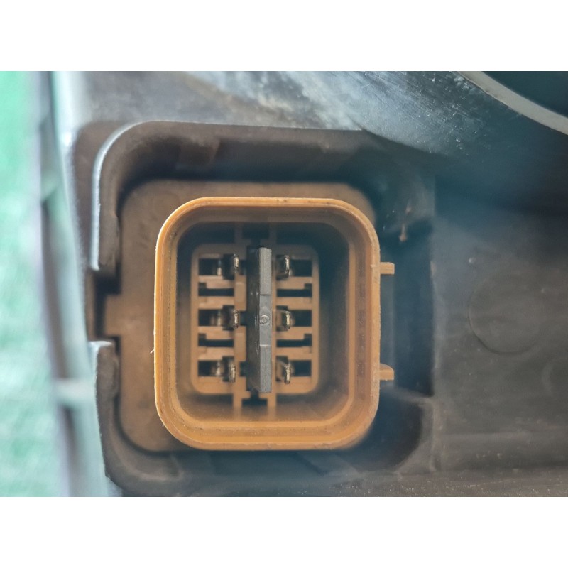 Recambio de faro derecho para chevrolet captiva (c100, c140) 2.0 d 4wd referencia OEM IAM 00015548 00015548 00015548