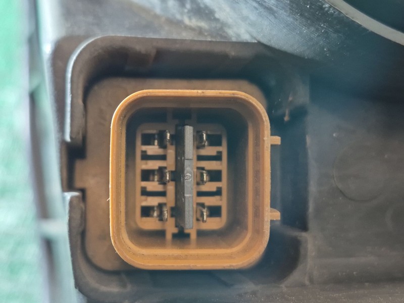 Recambio de faro derecho para chevrolet captiva (c100, c140) 2.0 d 4wd referencia OEM IAM 00015548 00015548 00015548